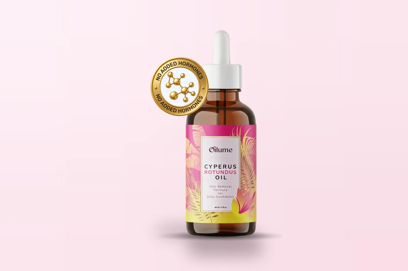 Oilume Fläschchen aus Braunglas mit 60 ml, rosé-goldenem Etikett und weißer Pipette vor einem puderrosa Hintergrund